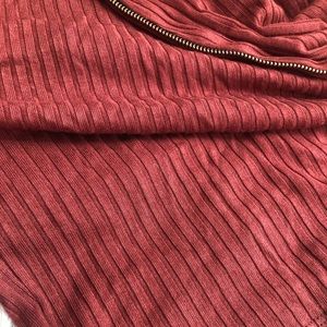 Long sleeve crop top